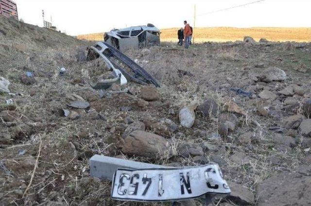 Siverek&rsquo;Te Otomobil Devrildi: 5 Yaralı 2