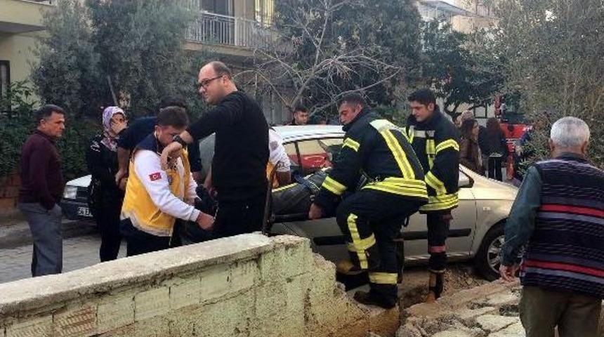 Kaldırımdaki Yaşlı Kadına &Ccedil;arptı