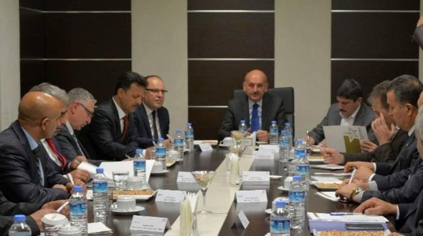 Bakan M&uuml;ezzinoğlu, Stk&rsquo;larla Bir Araya Geldi