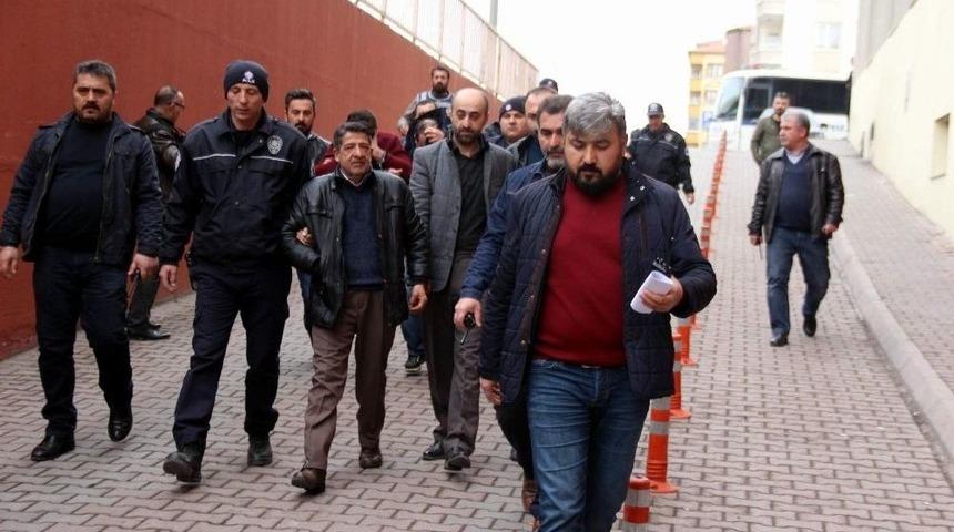 Kayseri&rsquo;deki Cinayetle İlgili G&ouml;zaltına Alınan 10 Kişi Adliyeye Sevk Edildi