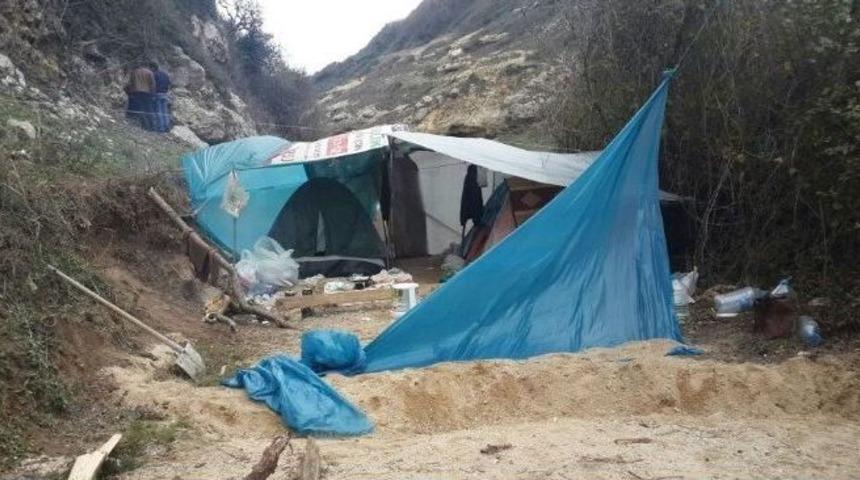 Mağarada Ka&ccedil;ak Kazıya Su&ccedil;&uuml;st&uuml;