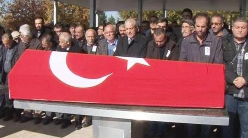Polis Memuru Mustafa İnal Malatya&rsquo;da G&ouml;zyaşları Arasında Toprağa Verildi