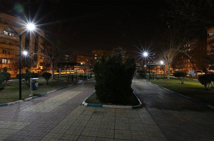 Haliliye Parkları Geceleri Işıl Işıl G3