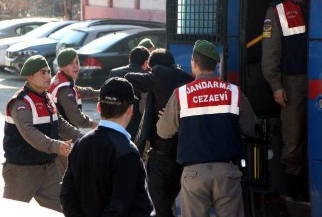 Pkk nın H&uuml;cre Evi Baskınında 8 &Uuml;niversitelinin Yargılanmasına Devam Edildi 2