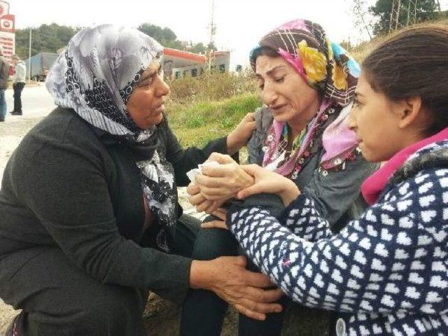 Oğlunun Öldüğü Kaza Yerine Giden Anne Gözyaşı Döktü