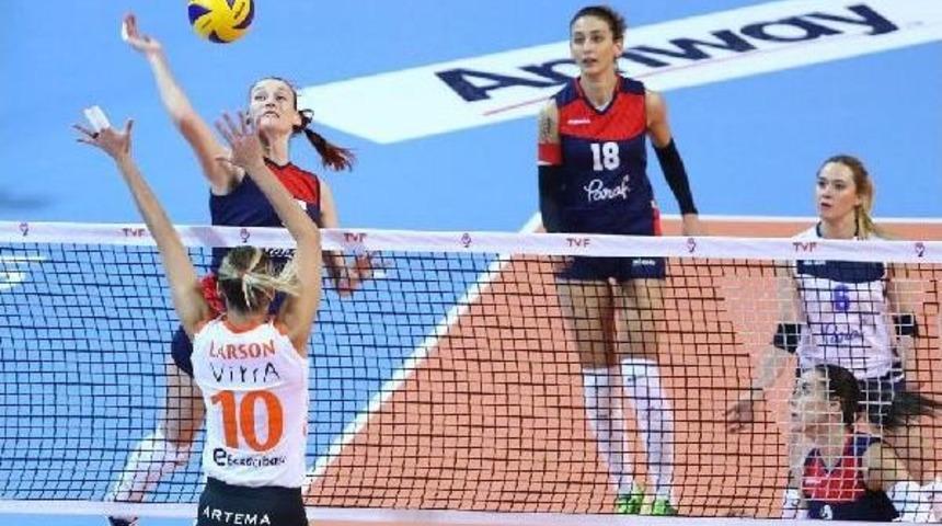 Halkbank - Eczacıbaşı Vitra: 1-3