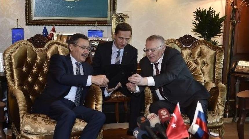 Rusya Federasyonu Liberal Demokrat Parti Başkanı Vladimir Jirinovski: