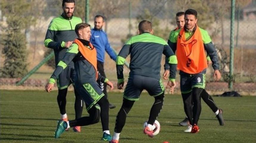 Konyaspor, Shakhtar Donetsk Ma&ccedil;ı Hazırlıklarını Tamamladı