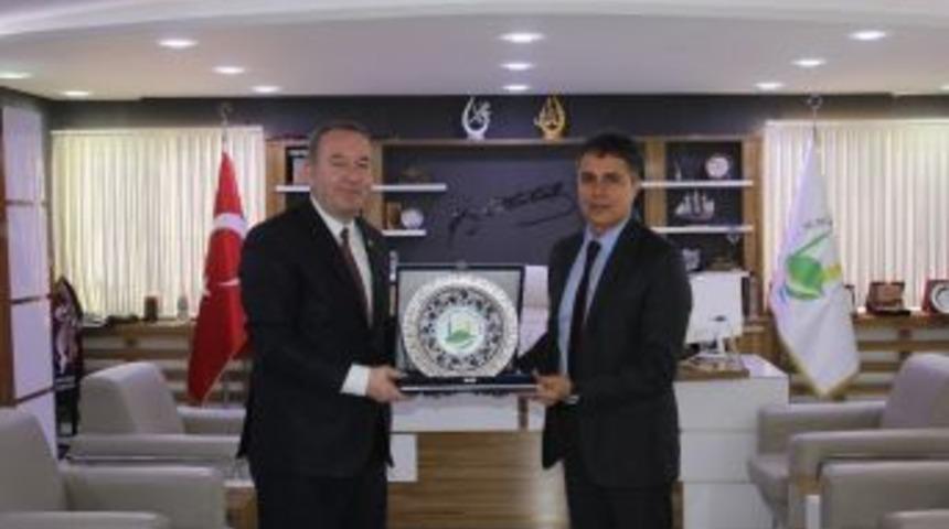 Tural&rsquo;dan Başkan Şahiner&rsquo;e Ziyaret