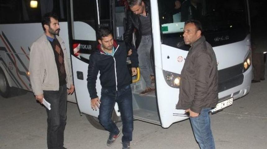 "bylock" Kullandıkları Belirlenen 28 Polis Tutuklandı