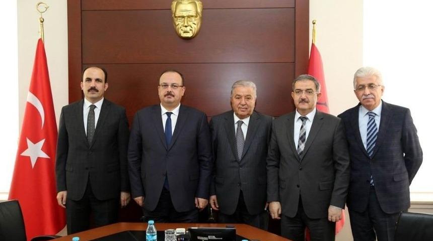 Sel&ccedil;uklu&rsquo;ya İki Tesis Daha