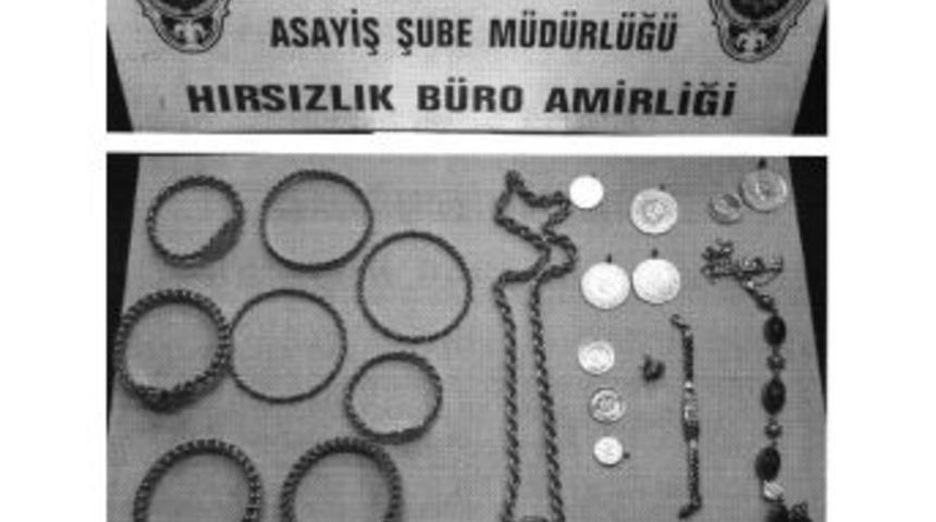 Telefonla Kandırdıkları Kişileri Dolandıran 2 Kişi Yakalandı