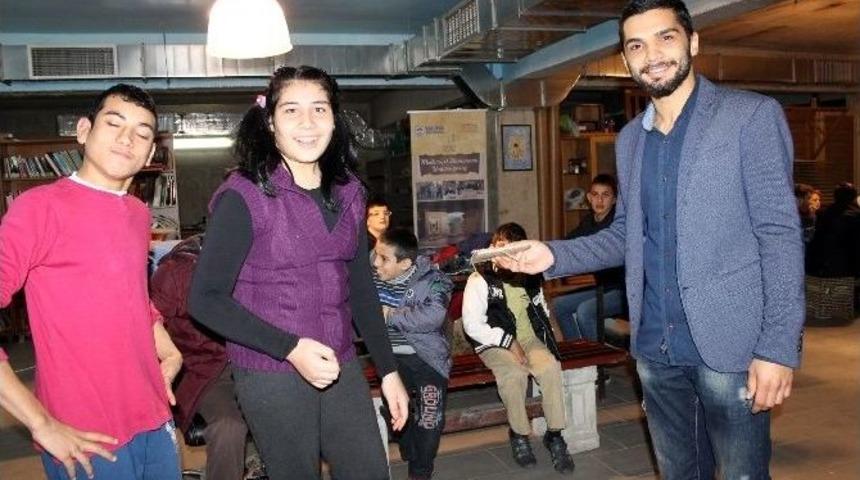 &Ouml;zel &Ouml;ğrencilerden &Ouml;ğretmenlerine &Ouml;zel Hediye