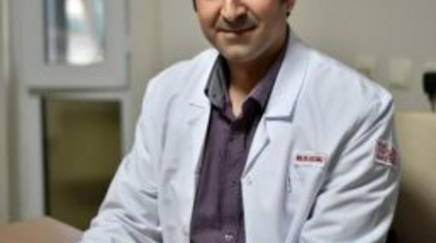 Do&ccedil;. Dr. Yılmaz: "omurga Ameliyatlarının &Ccedil;oğunda Platin Uygulamasına Gerek Yok"