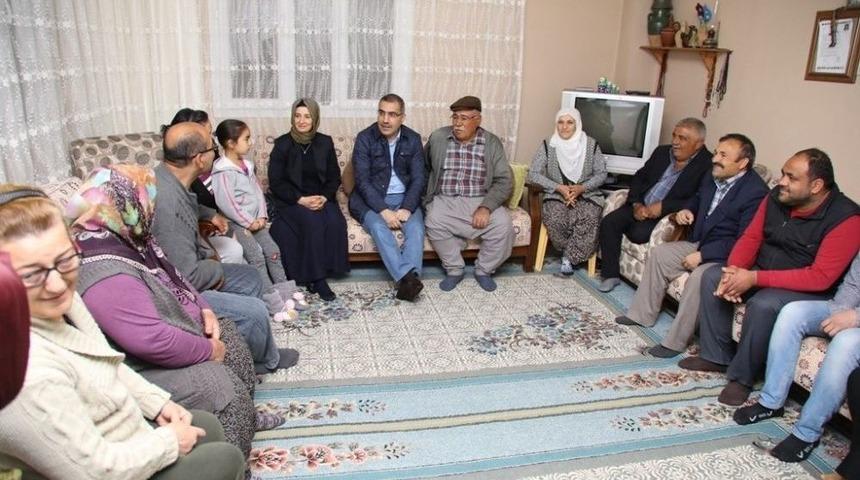 Başkan &Ccedil;elikcan, Referandum Gezilerini S&uuml;rd&uuml;r&uuml;yor