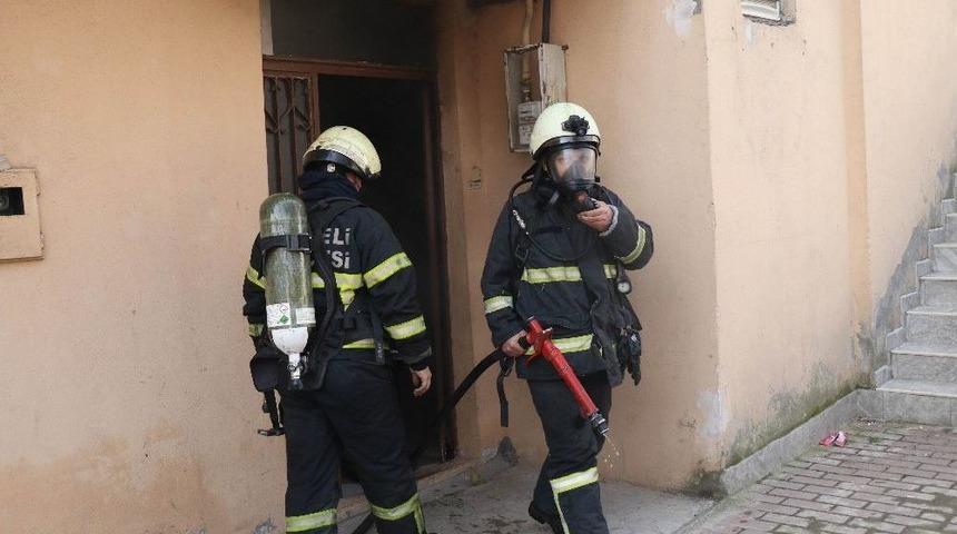 Yanan Evlerini G&ouml;zyaşları İ&ccedil;inde İzlediler