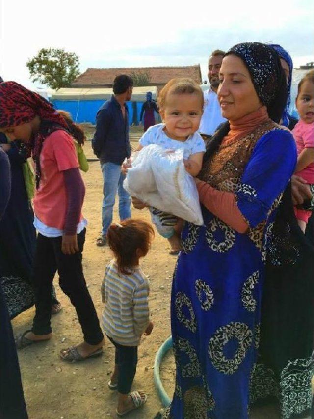 Güç Koşullarda Yaşayan Suriyeli Çocuklar Soğukta Hastalanıyor