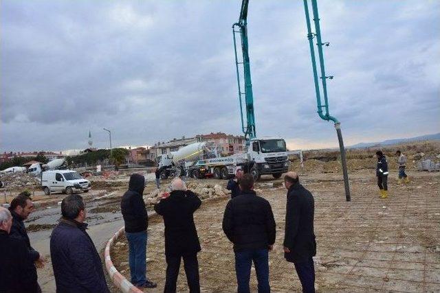 Lapseki Beton Santrali Faaliyete Geçti