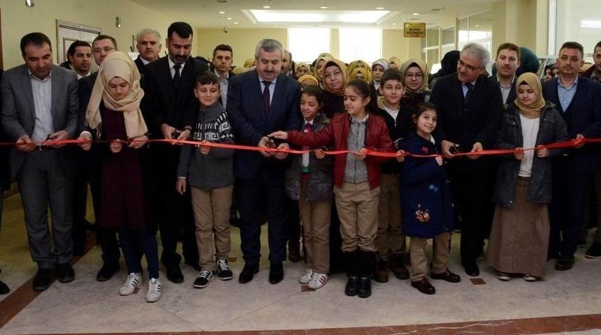 K&ouml;rfez&rsquo;de 28 Şubat Resim Sergisi A&ccedil;ıldı