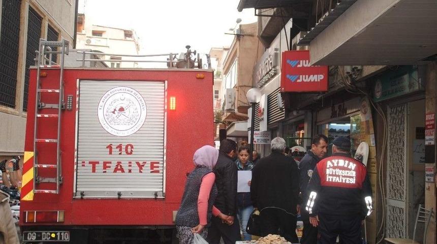 Et&uuml;t Merkezinde &Ccedil;ıkan Yangında Korku Dolu Anlar Yaşandı