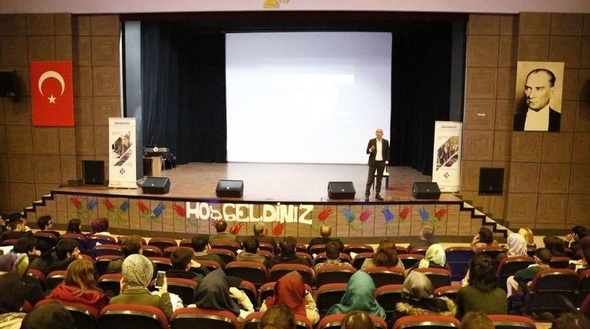 İnovatif Ve Proaktif &Uuml;niversitenin Kodları T&uuml;m B&ouml;lgeye Yayılıyor