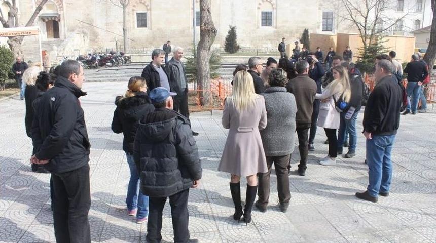 Edirne&rsquo;de Emek Pazarına Kurulan Kul&uuml;belere Tepki