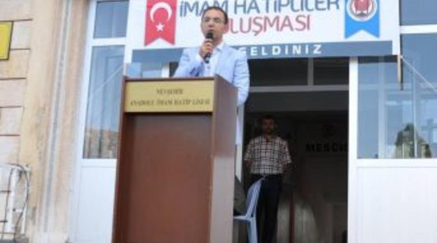 Alemdar Dernek Başkanı Yakut, &ldquo;28 Şubat 20 Yılda Karanlığa G&ouml;m&uuml;ld&uuml;&rdquo; Dedi