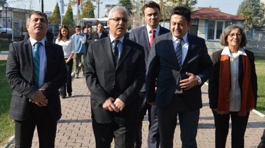 Vali G&uuml;ven&ccedil;er&rsquo;den Ahmetli Ziyareti