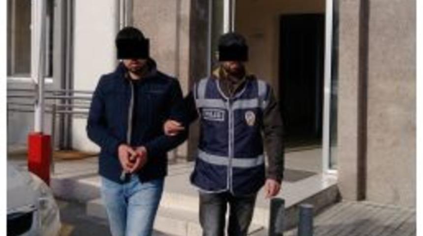 İzmir&rsquo;de 3 Ayrı Kapka&ccedil; Olayını Yapan Şahıs Yakalandı