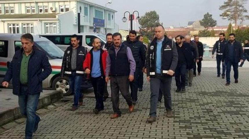 D&uuml;zce'de Fet&ouml; Soruşturmasında 13 Kişi Adliyede