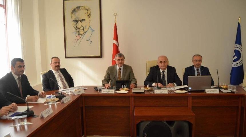 Dokap B&ouml;lgesi &Uuml;niversiteler Birliği &Uuml;st Kurul Toplantısı Kt&uuml;&rsquo;de Yapıldı