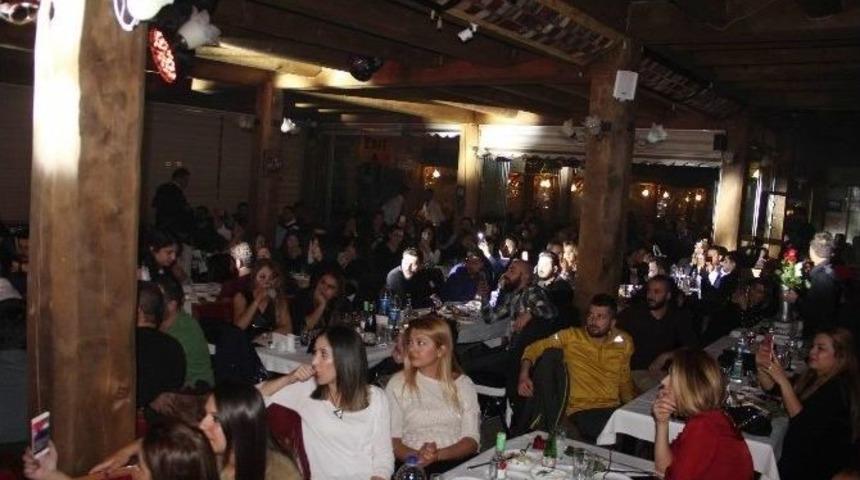 Niran &Uuml;nsal Kapadokya&rsquo;da Sahne Aldı