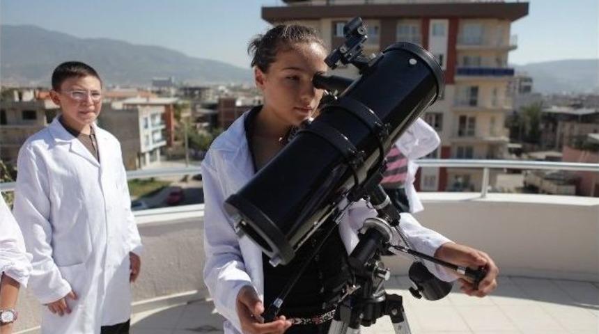 Bornova&rsquo;da Eğitim Desteği 6 Binden 15 Bine &Ccedil;ıkıyor