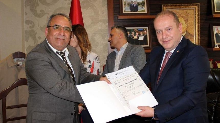 Mesleki Yeterlilik Belgesi Teslim T&ouml;reni Ger&ccedil;ekleşti