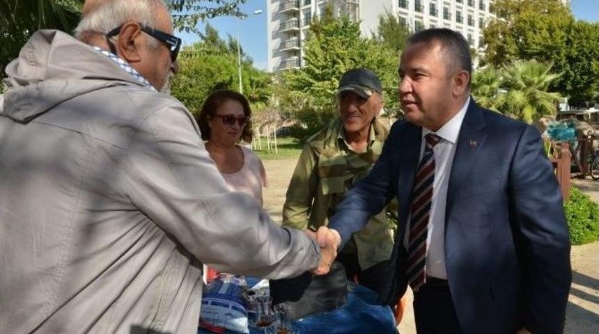 Başkan B&ouml;cek, Emekli Kahvesini Ziyaret Etti