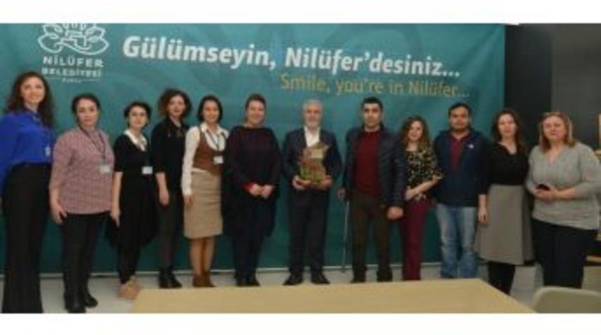 Peyzaj Mimarlarından Bozbey’e Teşekkür Plaketi