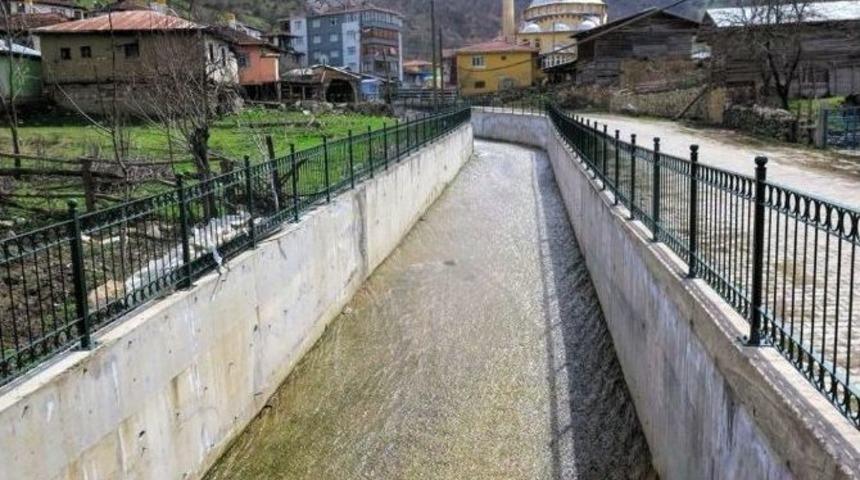 Karadeniz&rsquo;de 25 Taşkın Koruma Tesisinin S&ouml;zleşmesi İmzaladı