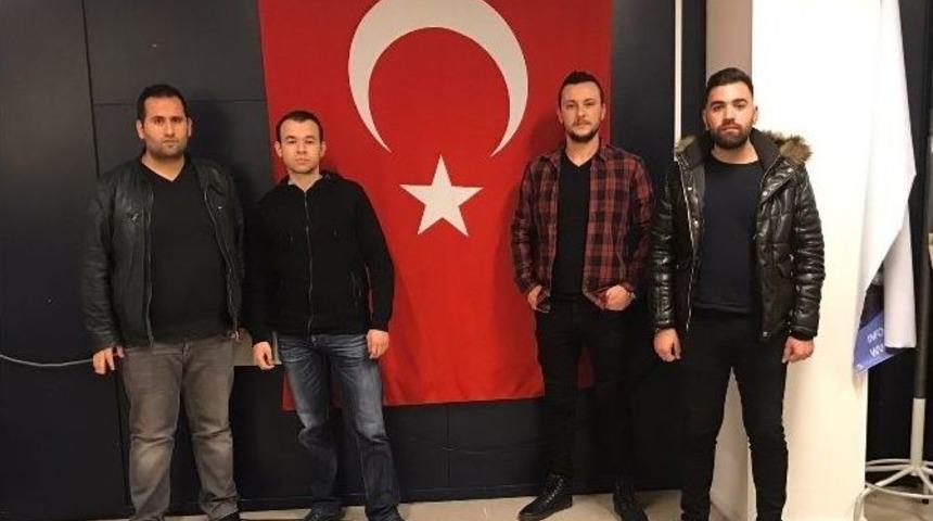 Hollan&rsquo;da Yaşayan Efeler&rsquo;den T&uuml;rkmenlere Yardım