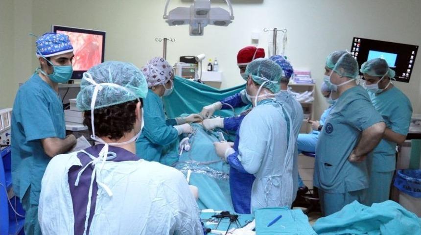 &Ccedil;anakkale&rsquo;de &Uuml;rolojik Laparoskopi Eğitiminde 2. Etap