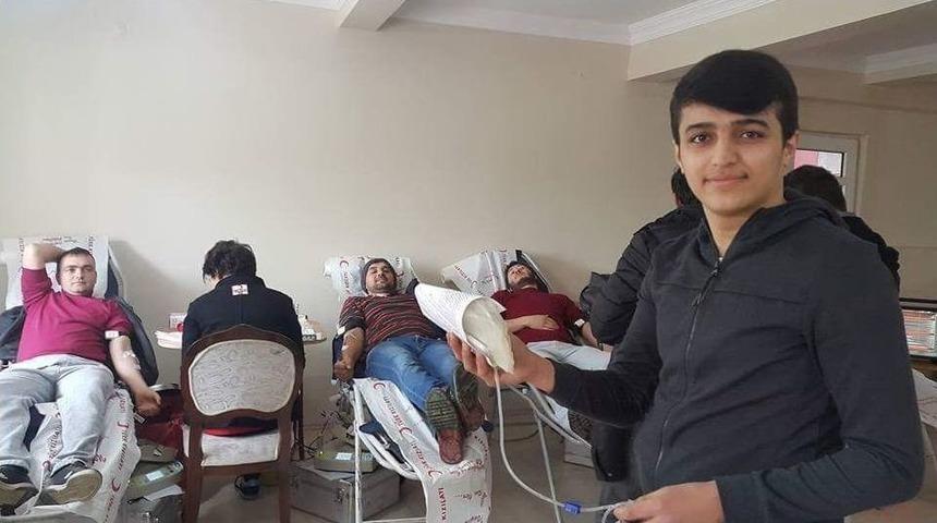 K&ouml;yl&uuml;ler Kızılay&rsquo;a Kan Bağışında Bulundu