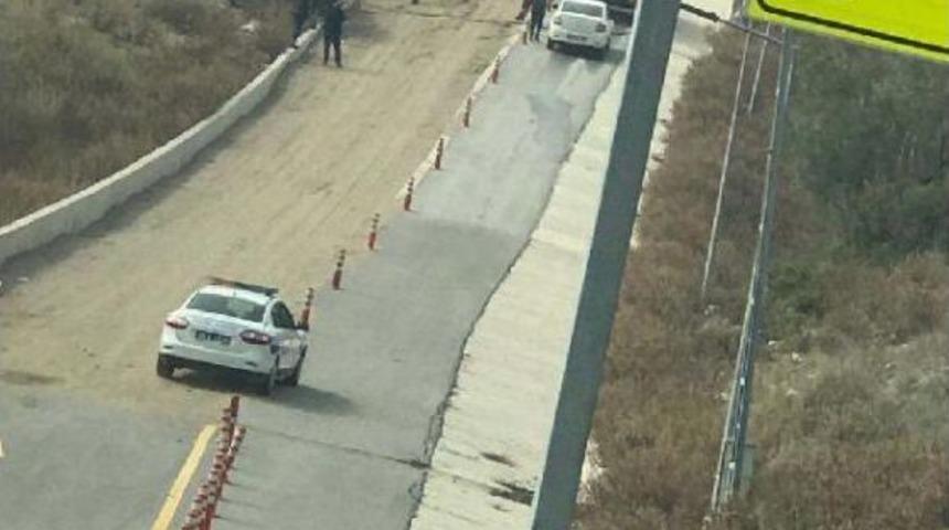 Freni Boşalan S&uuml;t Tankeri Devrildi