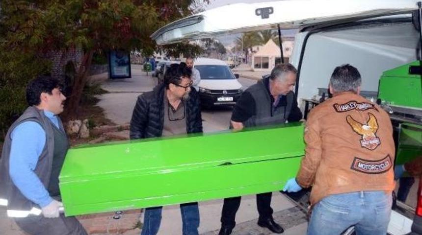 İngiliz Vatandaşı Balkonda &Ouml;l&uuml; Bulundu