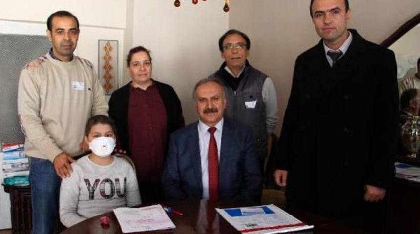 Kanser Hastası Berra, Evinde Teog Sınavına Katıldı