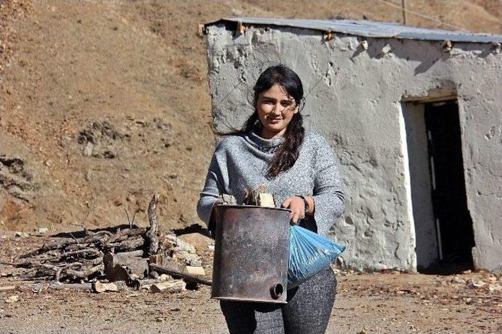 (özel Haber) Fedakar Öğretmenin Eğitim Azmi G3