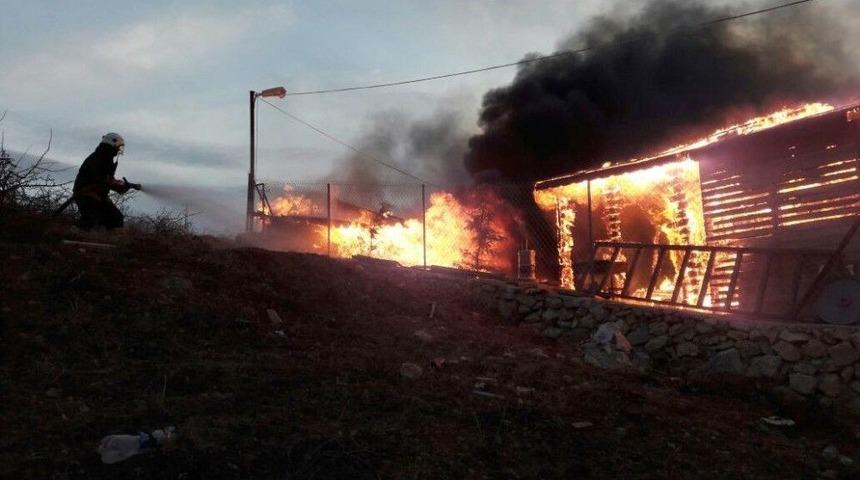 Malatya’da Bağ Evi Yangını