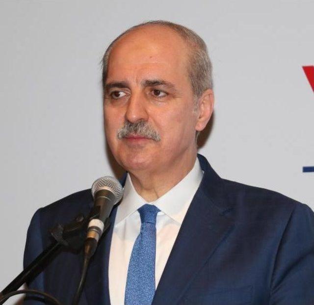 Kurtulmuş, Üniversite Öğrencileriyle Birlikte Yemek Yedi (4)