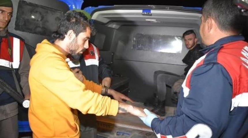 Kovalamaca Sırasında Jandarmaya Ateş Açan Şüpheliler Yakalandı