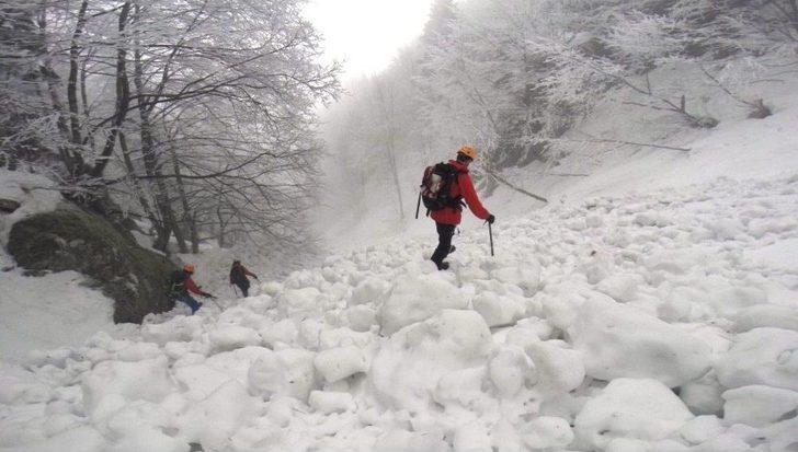 (özel Haber) Dağcıların Uludağ’da Çığ Bölgesinden Müthiş İnişi G3