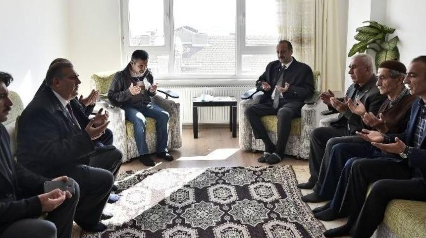 Mamak Belediye Başkanı Akg&uuml;l, Şehit Ve Gazi Ailelerini Ziyaret Etti