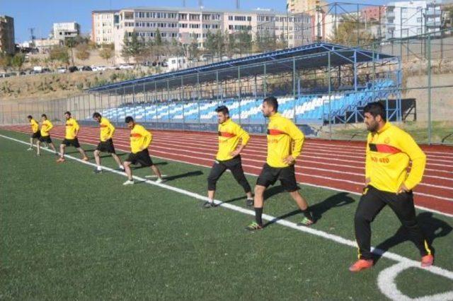 Şırnak'ta Şehri Nuhspor 8 Ay Sonra Ilk Idmanına Çıktı